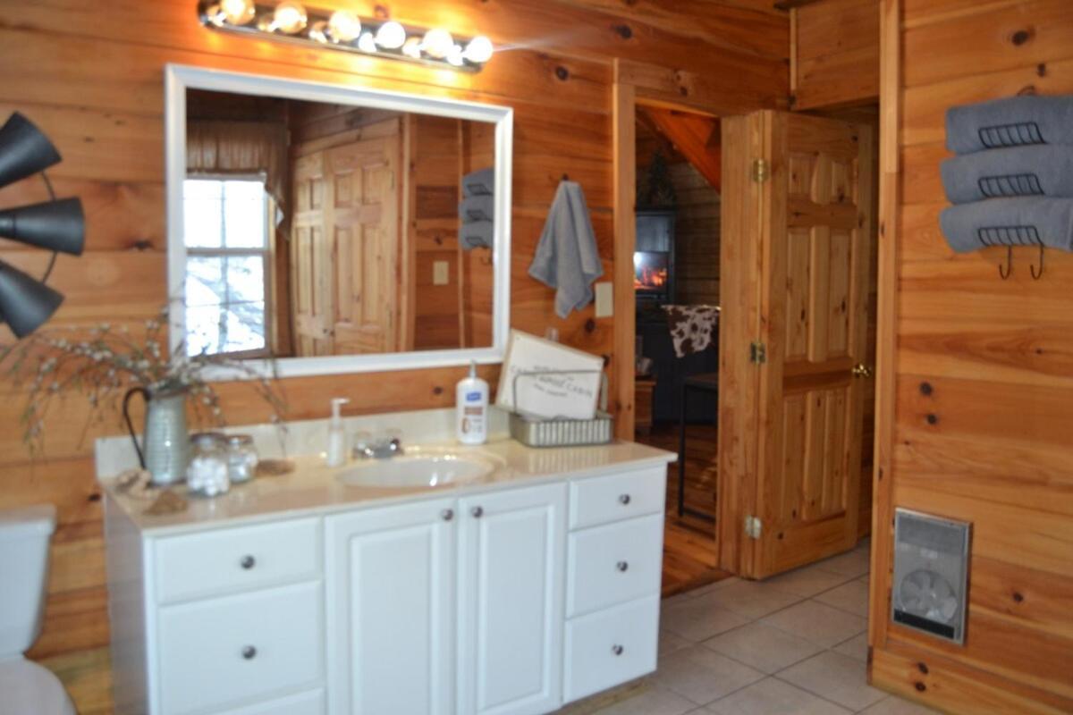 The Willow, Secluded And Cozy Country Cabin Ravenna Екстериор снимка